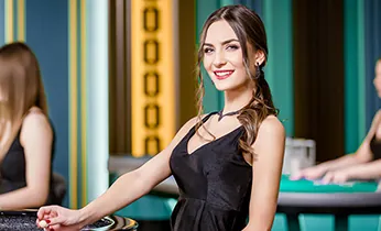 Liên hệ qua mạng xã hội
